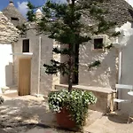 אתר נופש In Trulli אלברובלו