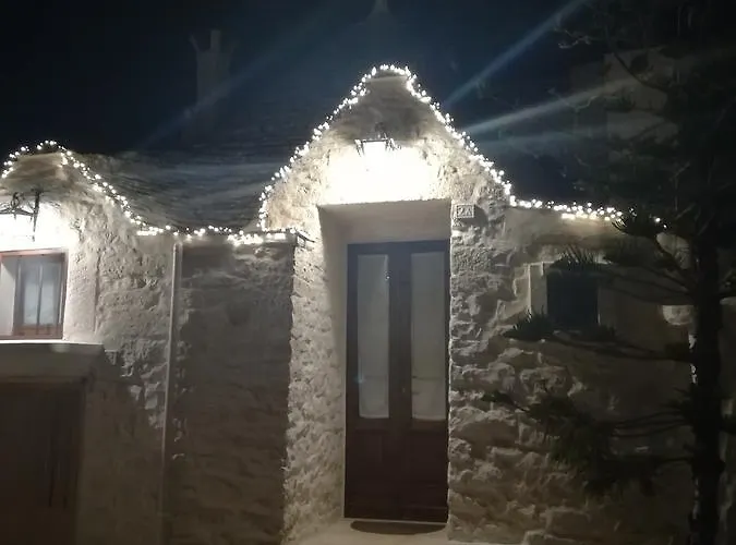 Üdülőközpont In Trulli 2*